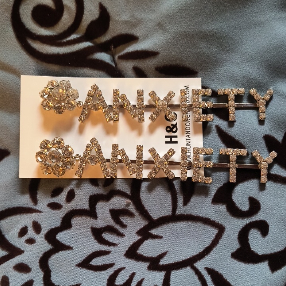 H&O Silver 'Anxiety' Earrings